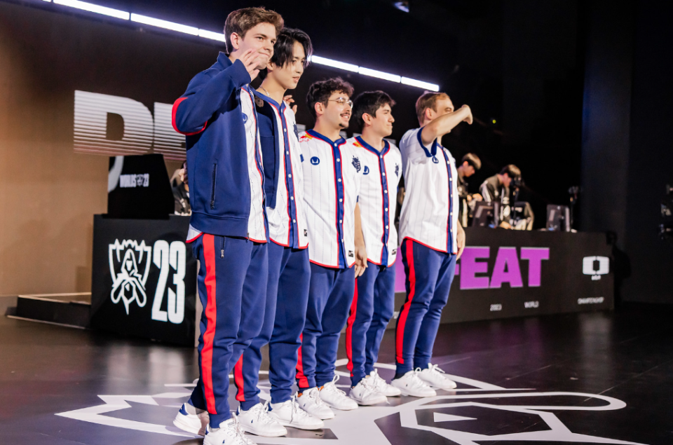 包含EG血洗TSM,Hanssama完成史诗逆转激烈交锋四强赛,让粉丝疯狂欢呼的词条 包含EG血洗TSM,Hanssama完成史诗逆转激烈交锋四强赛,让粉丝疯狂欢呼的词条