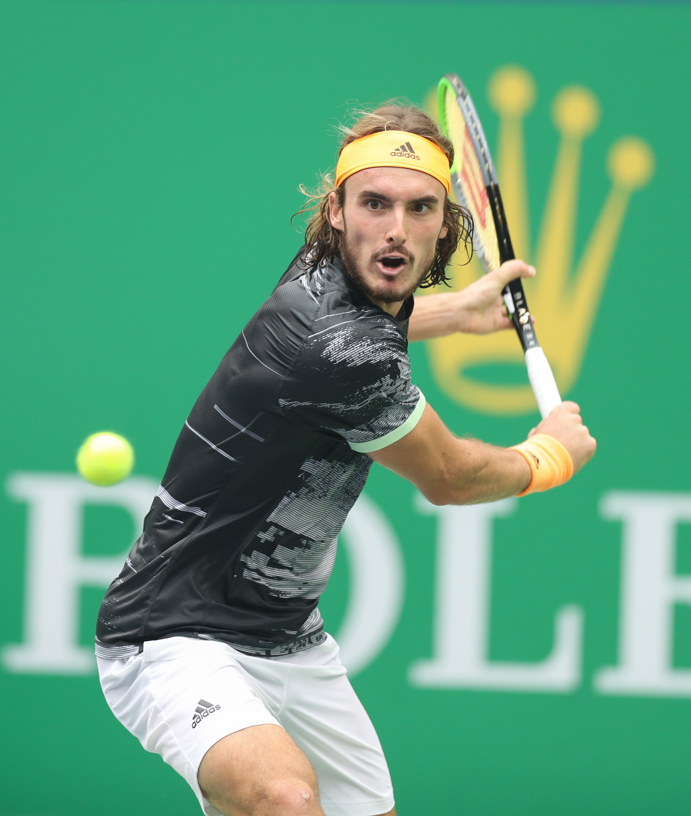 澳网险胜拉沃尔杯,西西帕斯高光表现 澳网险胜拉沃尔杯,西西帕斯高光表现