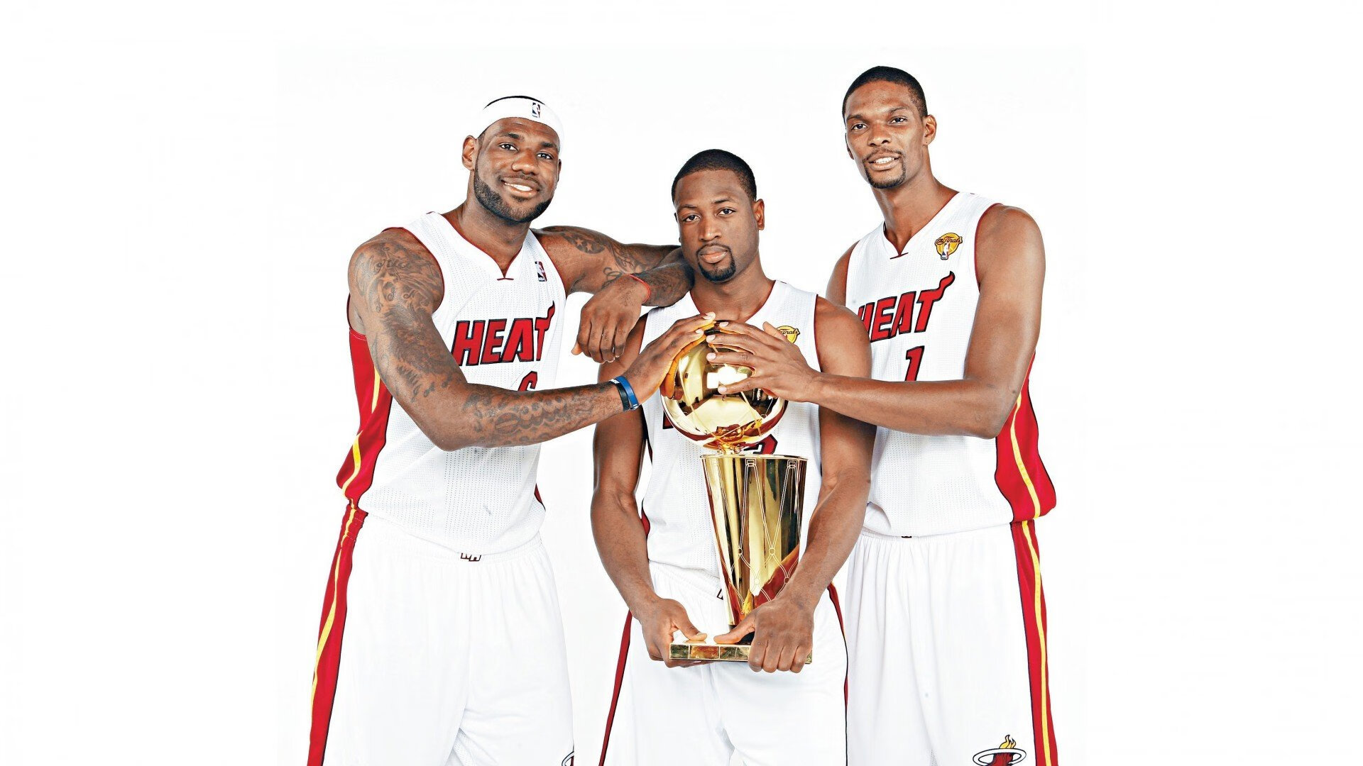 无解罗德里！葡萄牙劲旅力克AC米兰，中场魔术师让对手绝望